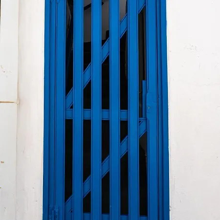 Tzivaeriparos Piso Livadi